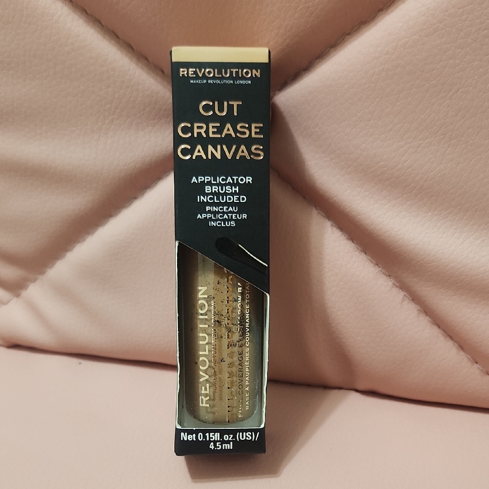 Revolution Cut Crease Canvas with application brush - ETCH DEEP